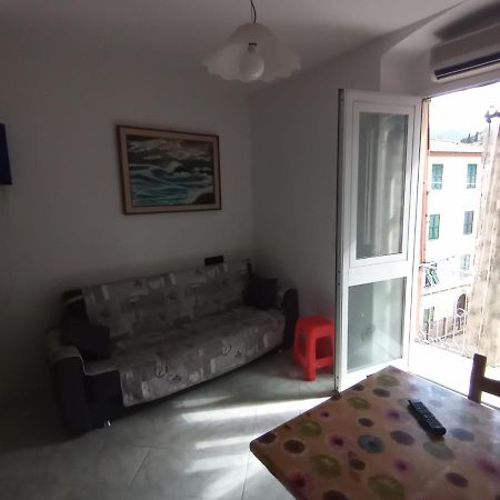 Casa Albarosa, 10 Min Walk Train Station, Free Parking. Apartment ลาสเปเซีย ภายนอก รูปภาพ